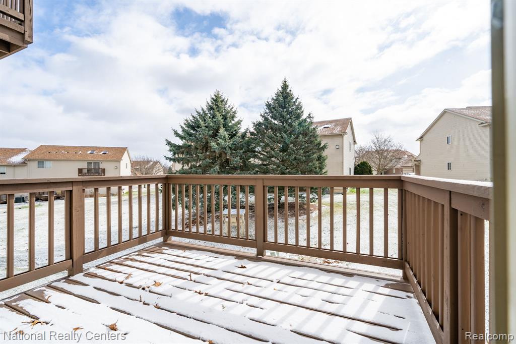 1291 Azalea Lane, 120, Waterford, MI 48327 — Photo 18