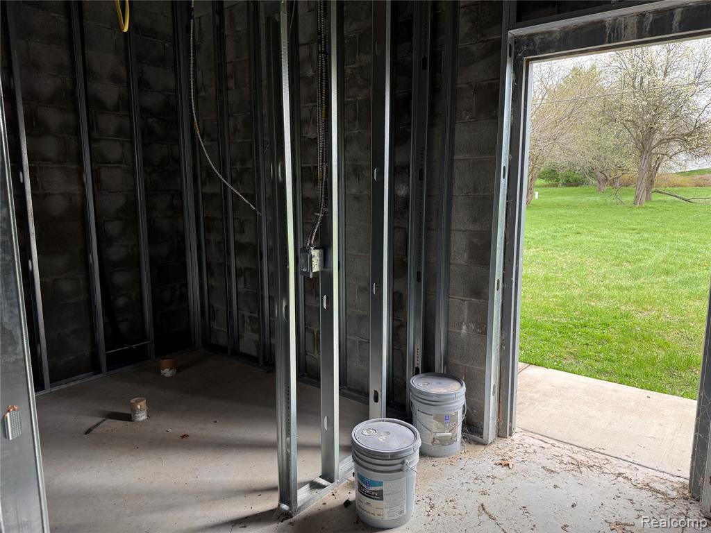 8960 Sashabaw Road, Clarkston, MI 48348 — Photo 9