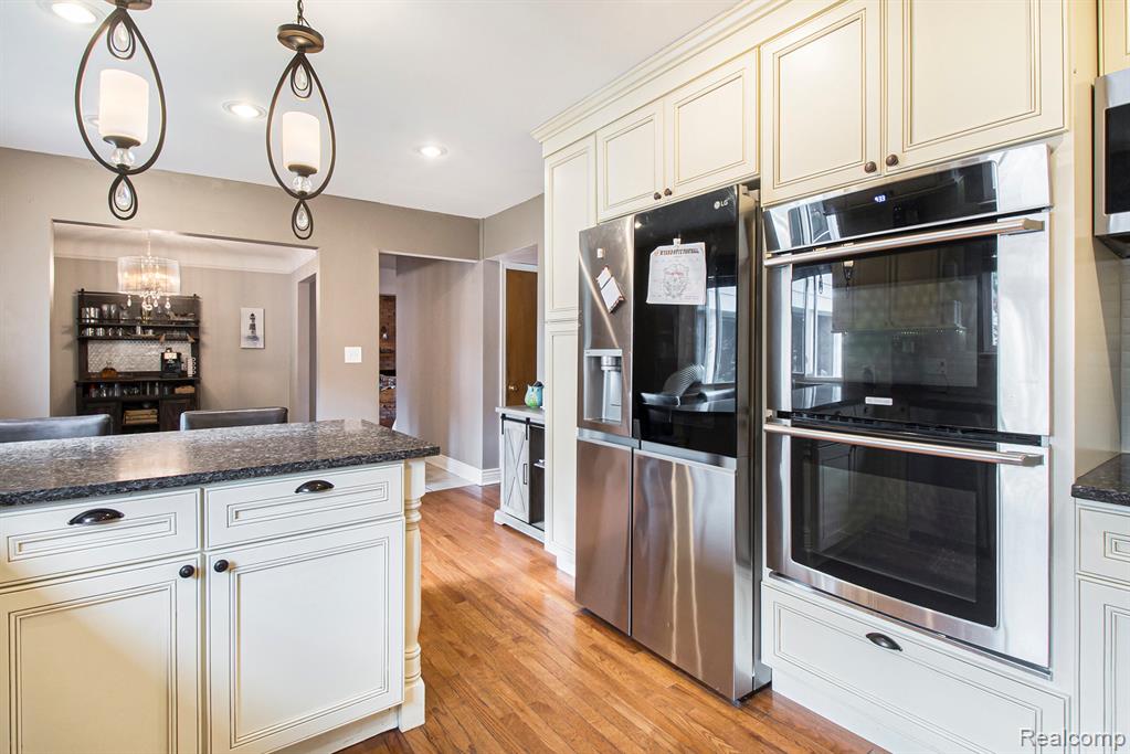 26031 Hidden Lane, Grosse Ile, MI 48138 — Photo 14