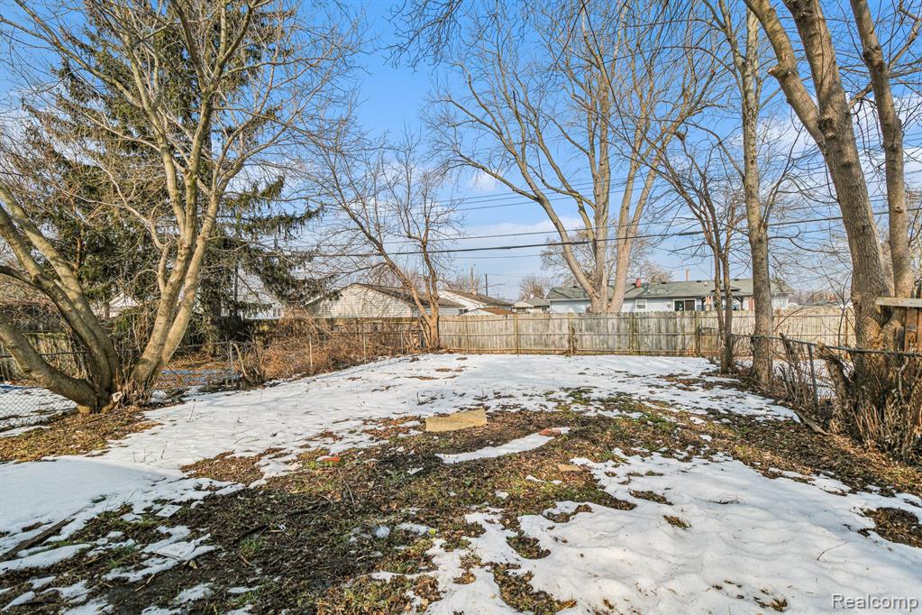 40 W Strathmore Avenue, Pontiac, MI 48340 — Photo 15