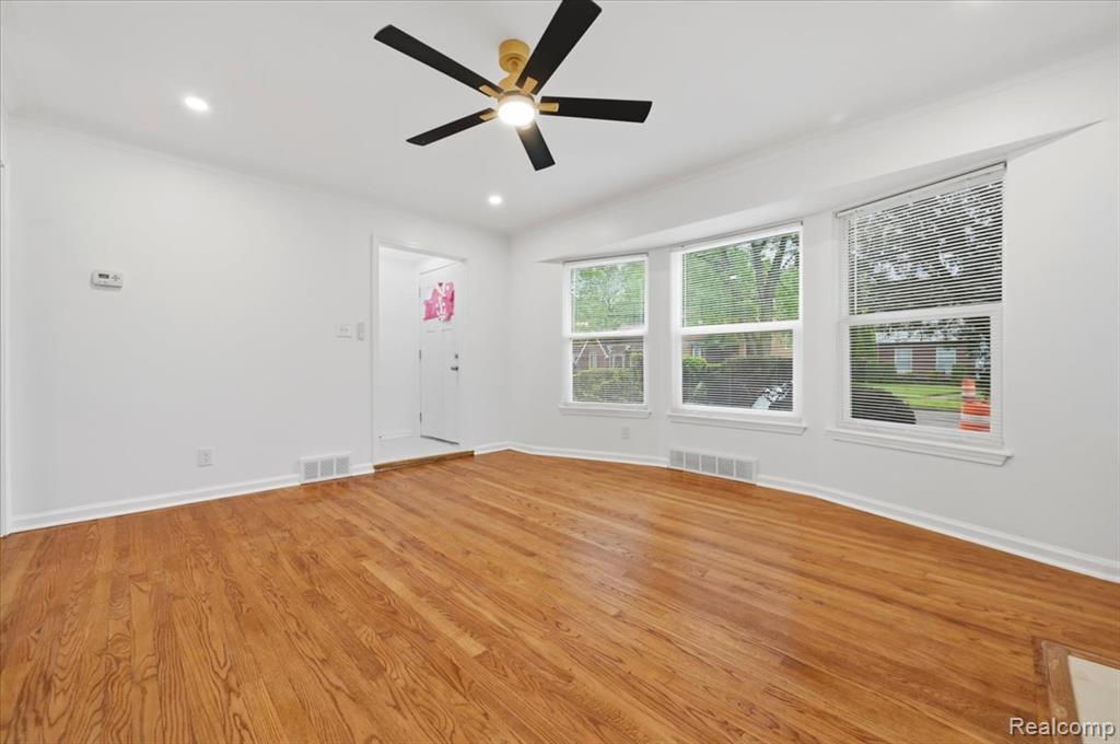 15376 Gilchrist Street, Detroit, MI 48227 — Photo 5