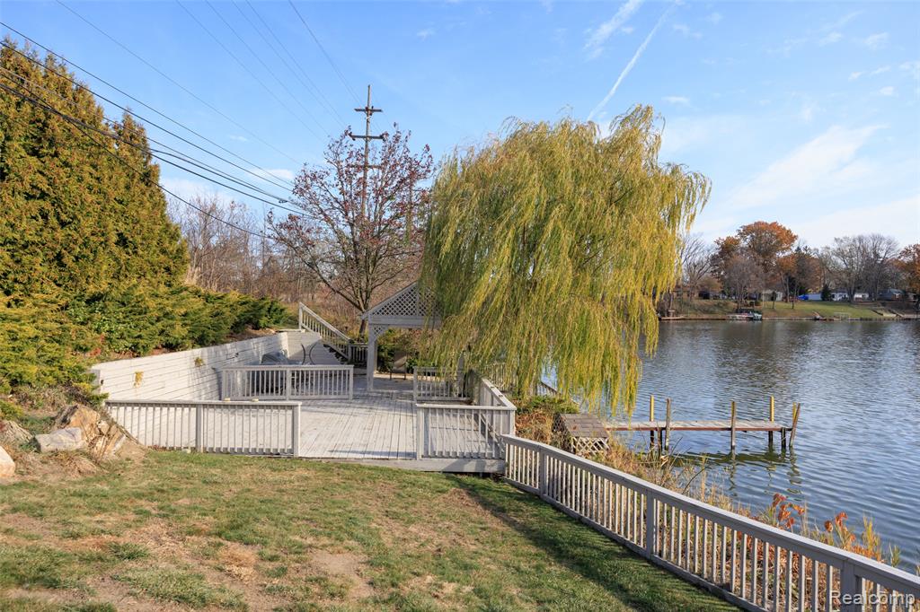 41841 S Service Drive, Belleville, MI 48111 — Photo 44