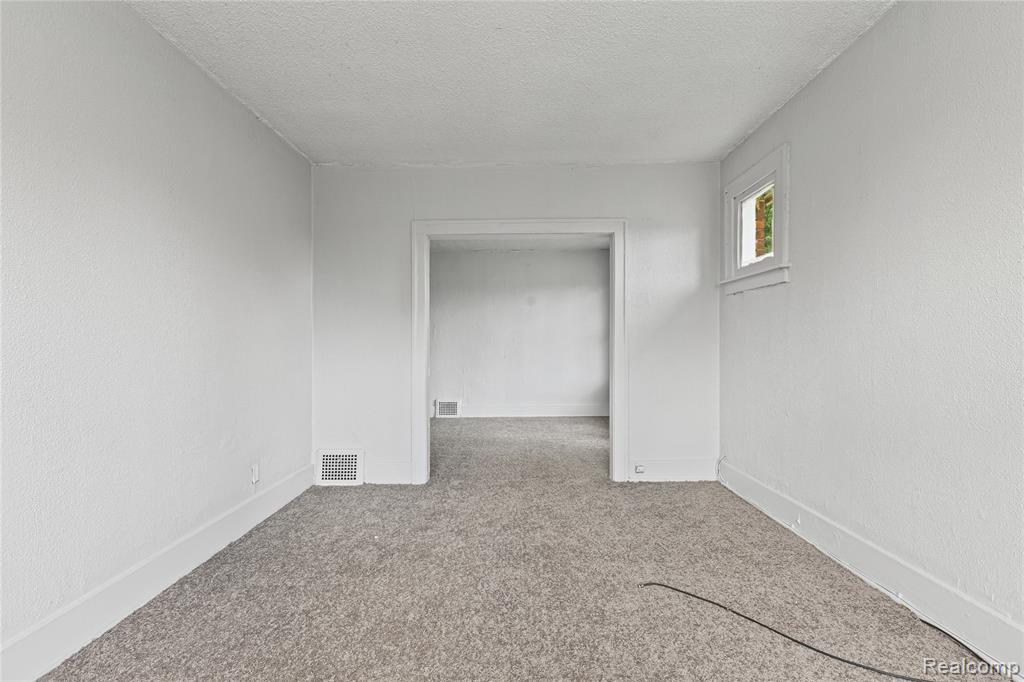 2675 W Buena Vista Street, Detroit, MI 48238 — Photo 6