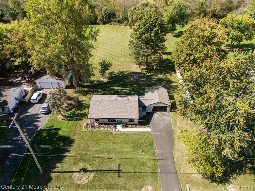4379 Tillie Drive, Flint, MI 48504 — Photo 41