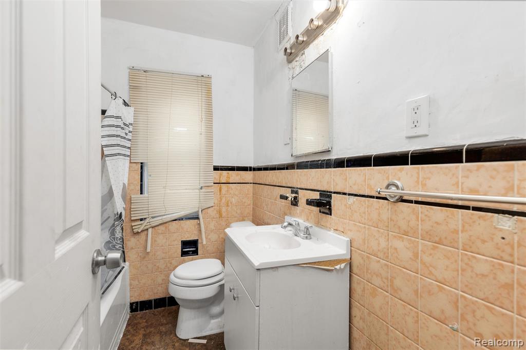 8319 Marlowe Street, Detroit, MI 48228 — Photo 15