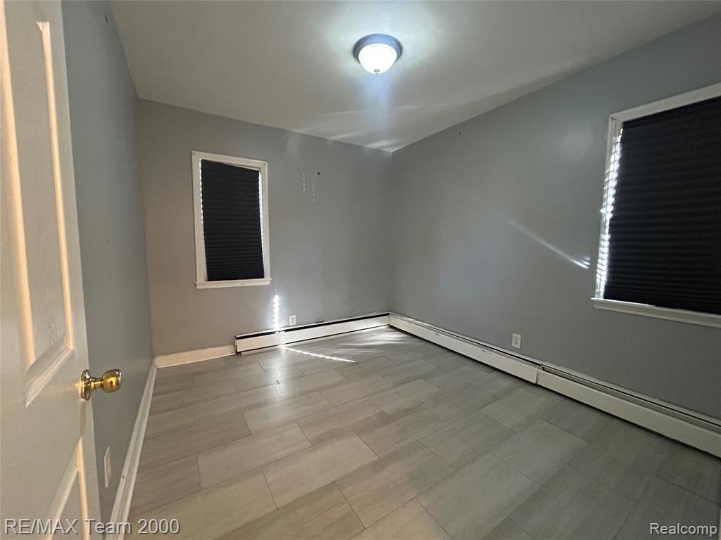 8656 NIGHTINGALE Ave., Dearborn Heights, MI 48127 — Photo 11