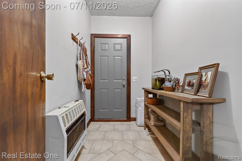 310 S Van Road, Holly, MI 48442 — Photo 19