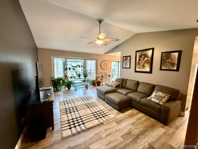 2180 Landmark Drive, Lapeer, MI 48446 — Photo 14