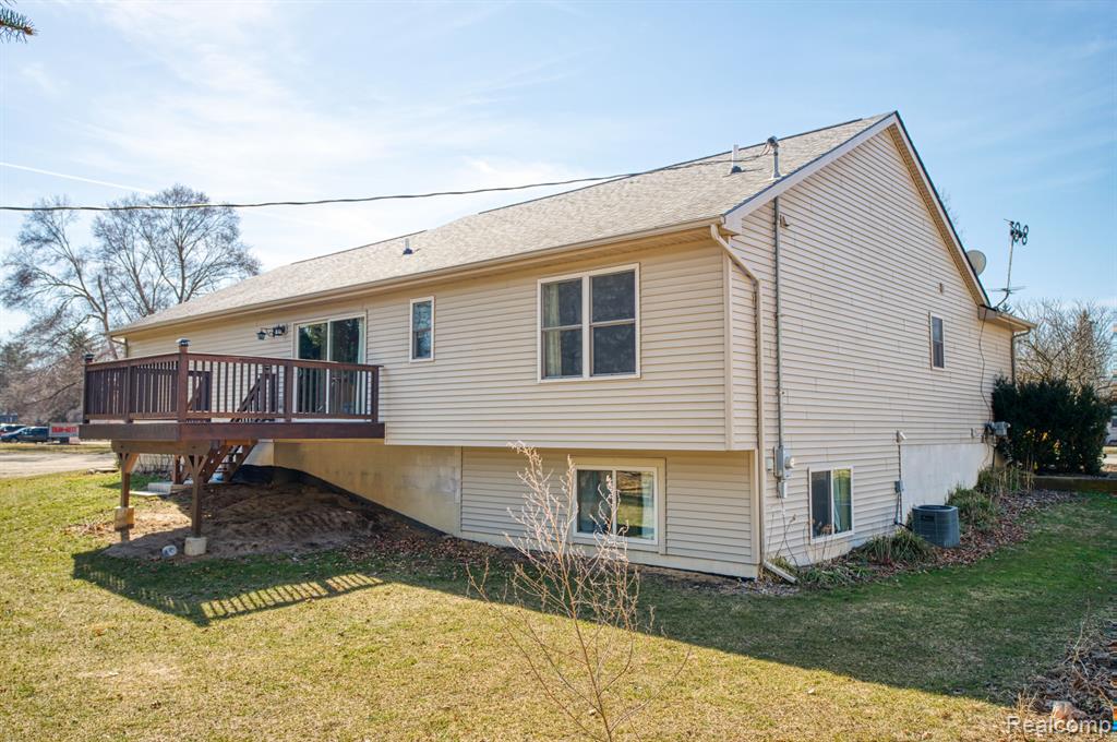 189 FRANKLIN Street, Webberville, MI 48892 — Photo 24
