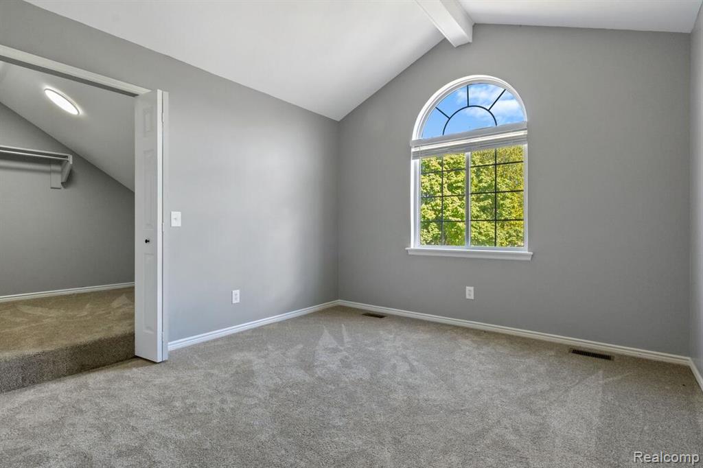 221 Maplewood Drive, 28, Clarkston, MI 48348 — Photo 26