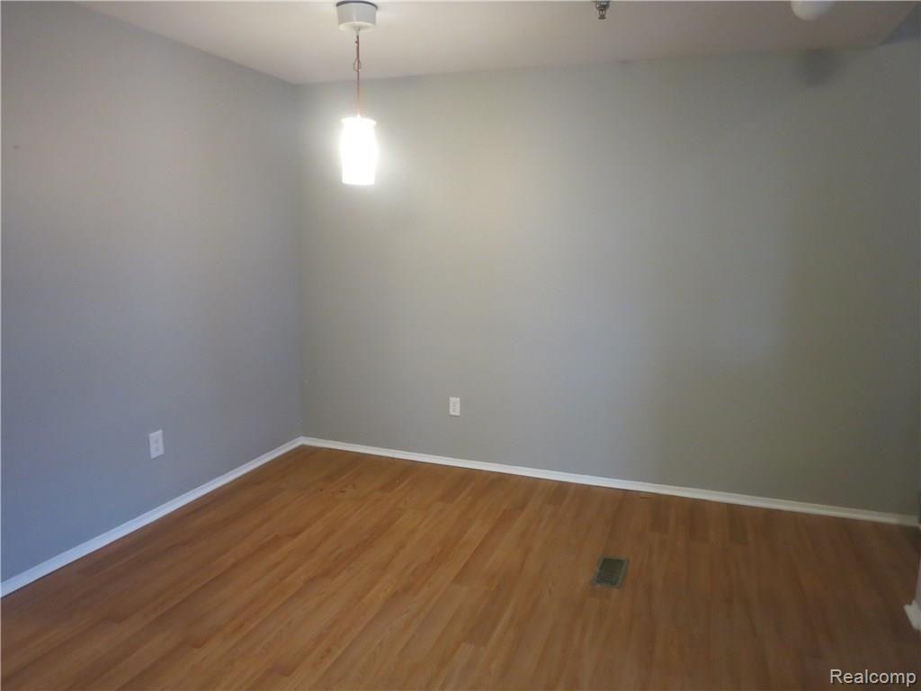 23390 GRAYSON, Southfield, MI 48075 — Photo 15