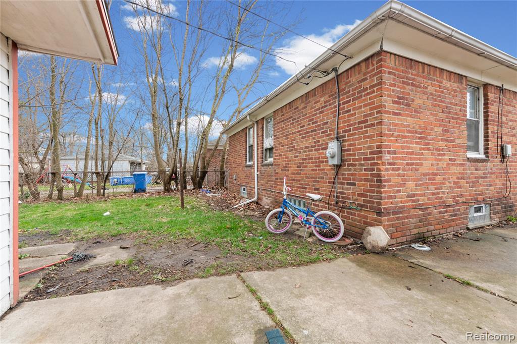 911 Sherbourne Street, Inkster, MI 48141 — Photo 20