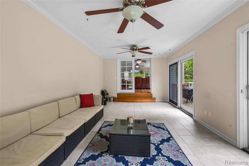 26060 Hidden Lane, Grosse Ile, MI 48138 — Photo 43