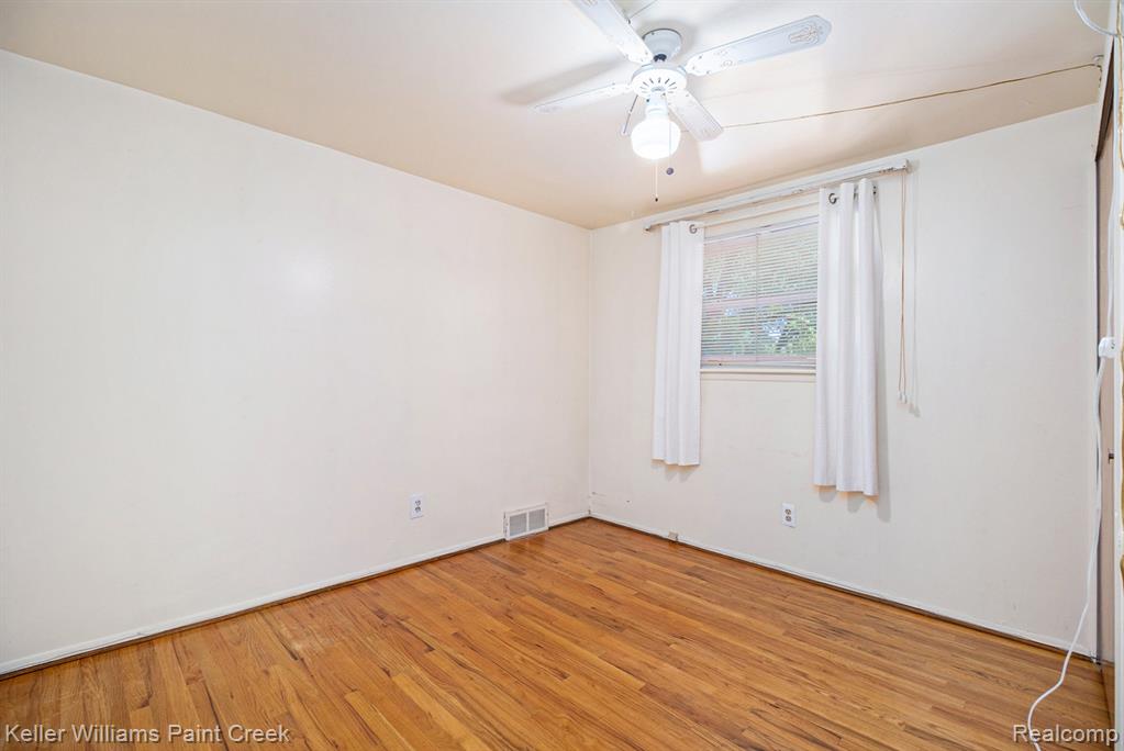 8125 Willesdon Square, Sterling Heights, MI 48312 — Photo 12
