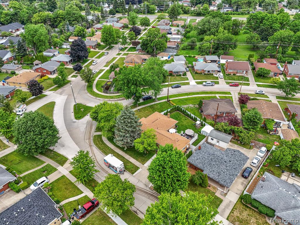 8570 Rockland Street, Dearborn Heights, MI 48127 — Photo 49