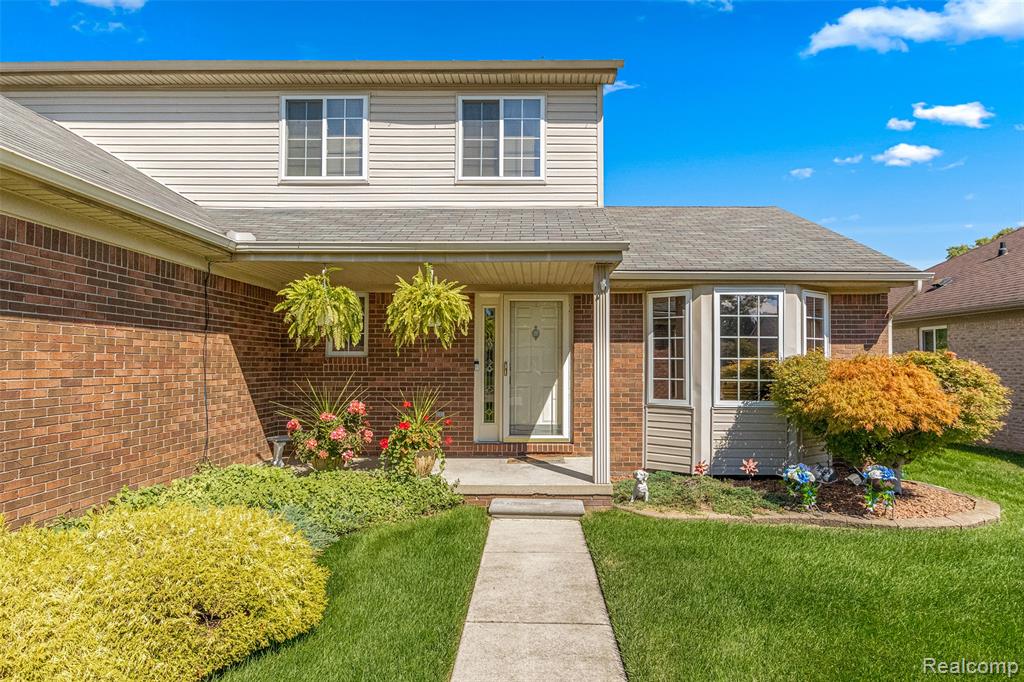 780 Saint Johns Boulevard, Lincoln Park, MI 48146 — Photo 2