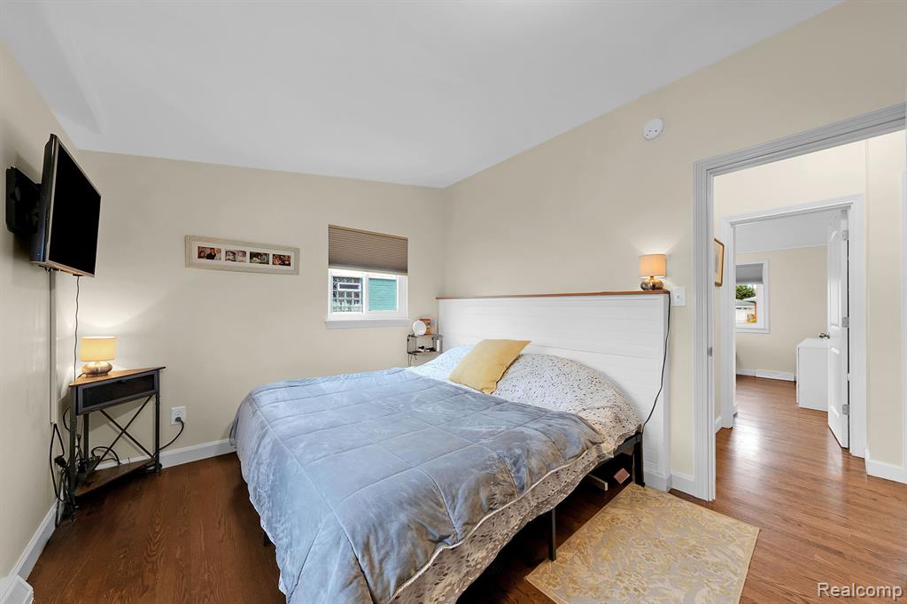 4010 MARK ORR Road, Royal Oak, MI 48073 — Photo 10