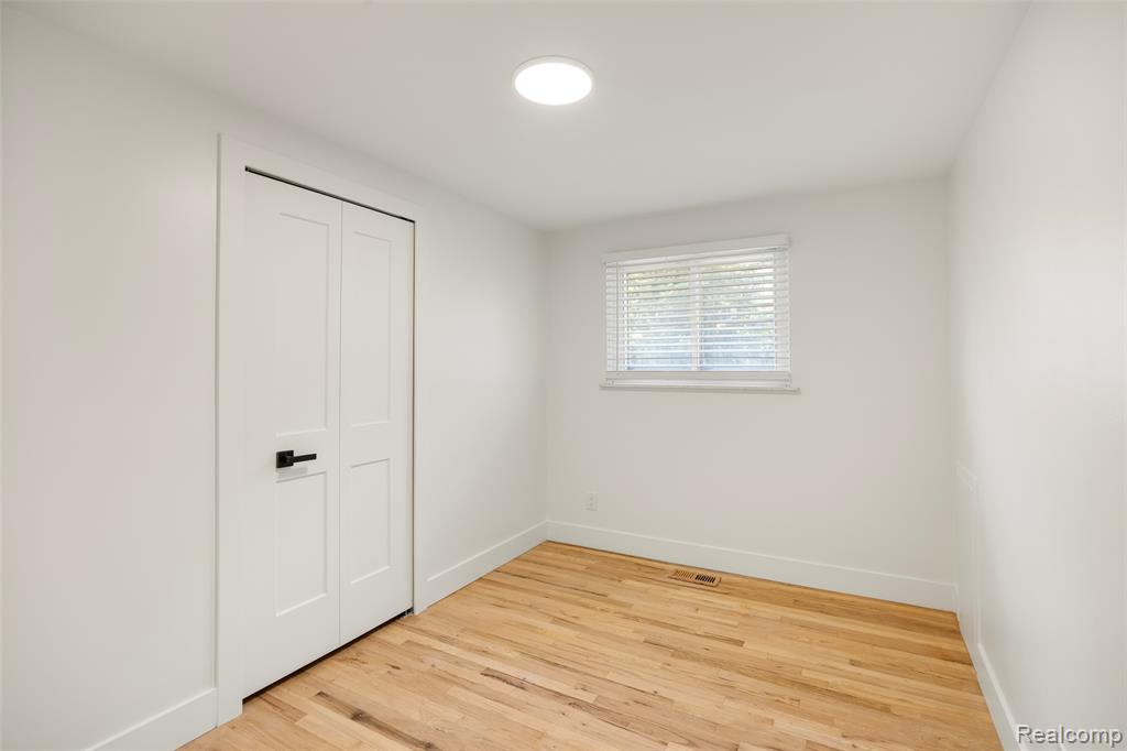 14631 Labelle Street, Oak Park, MI 48237 — Photo 15