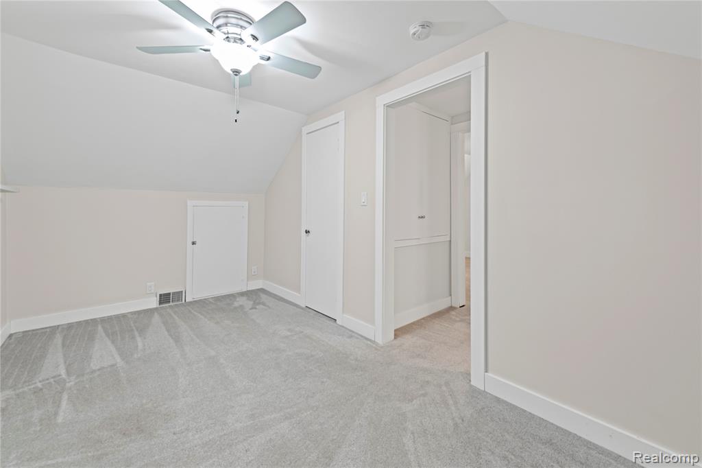 4369 Richalva Court, Waterford, MI 48329 — Photo 18