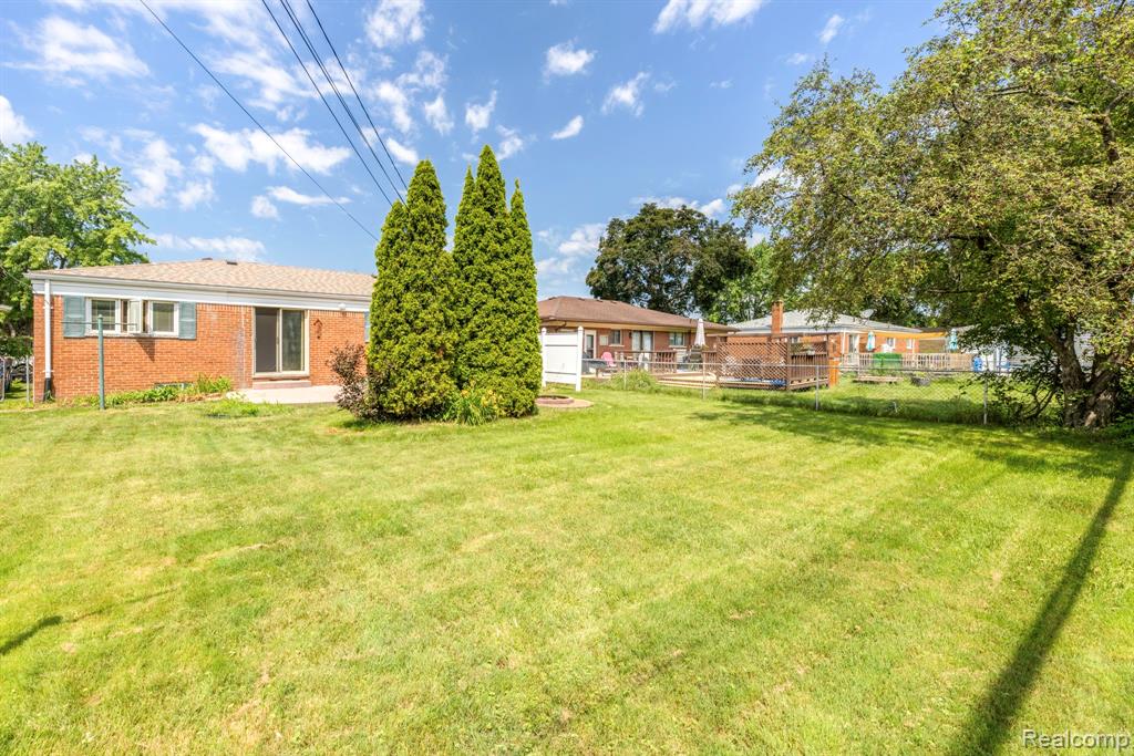 8571 Linda Street, Warren, MI 48093 — Photo 4
