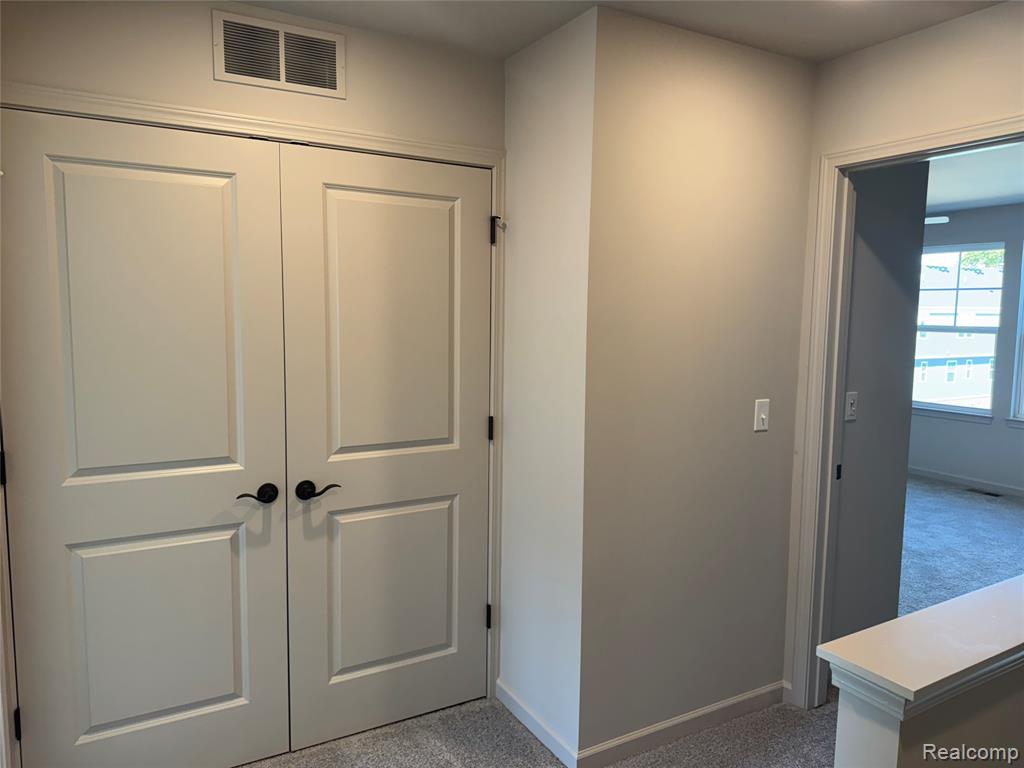56054 Madison Lane, New Hudson, MI 48165 — Photo 26