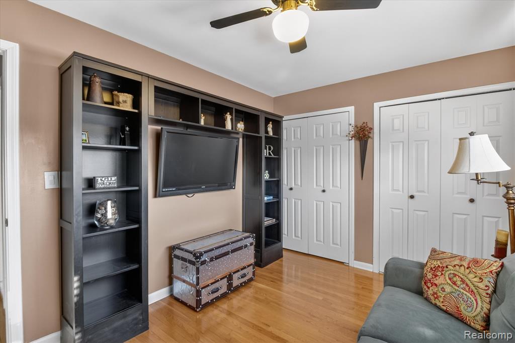 15715 Exeter Court, Fraser, MI 48026 — Photo 19