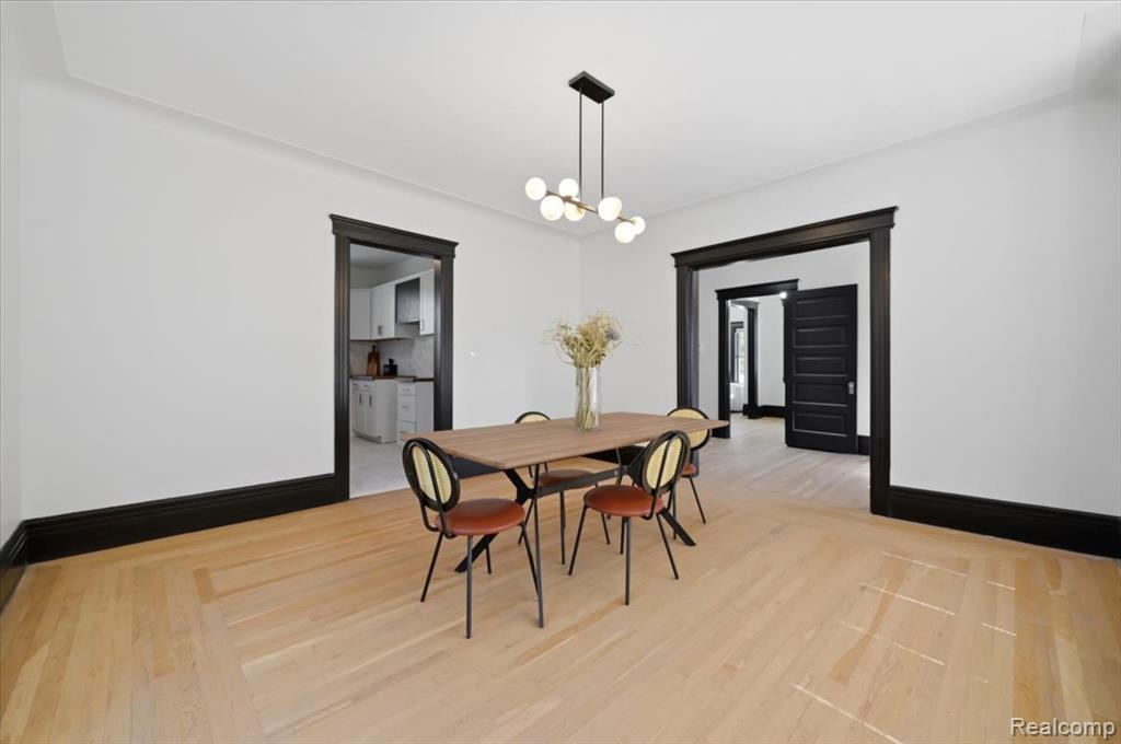 285 Owen Street, Detroit, MI 48202 — Photo 21