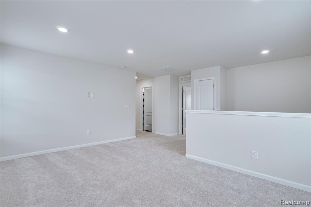 4568 Paradise Parkway, Milford, MI 48381 — Photo 27