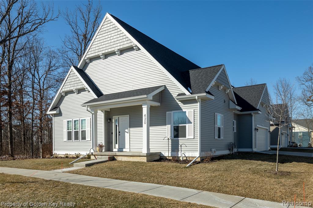 420 Dorchester Drive, Howell, MI 48855 — front exterior