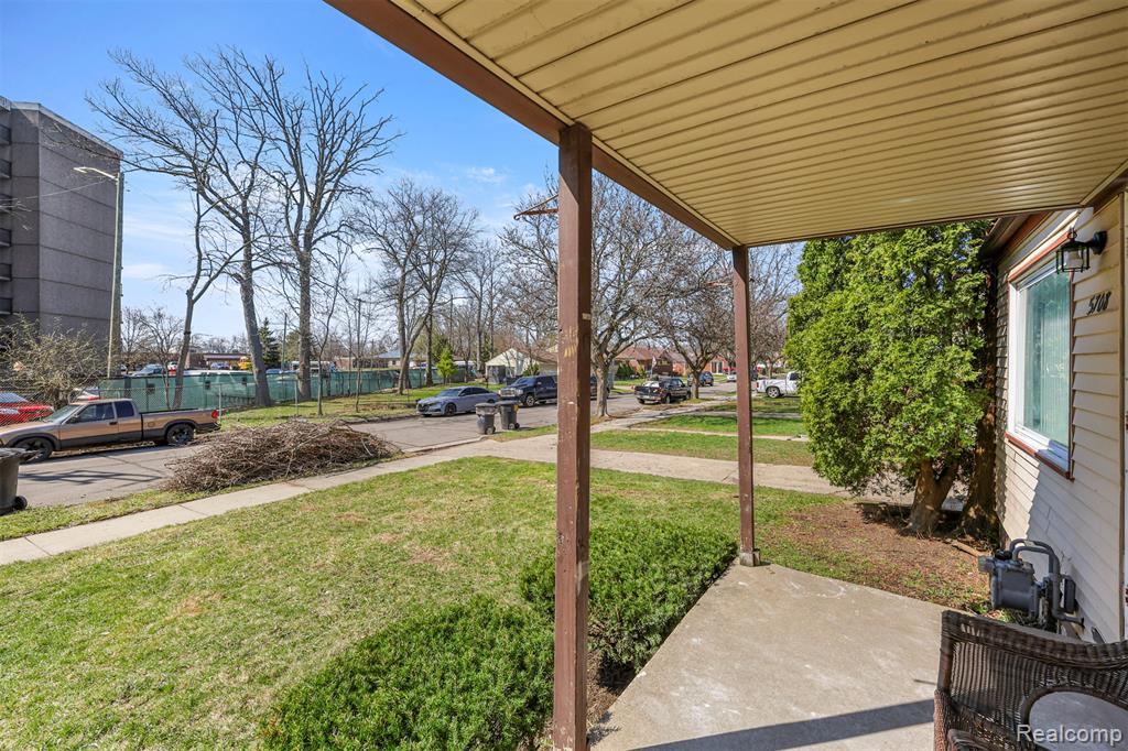 5708 Warwick Street, Detroit, MI 48228 — Photo 32