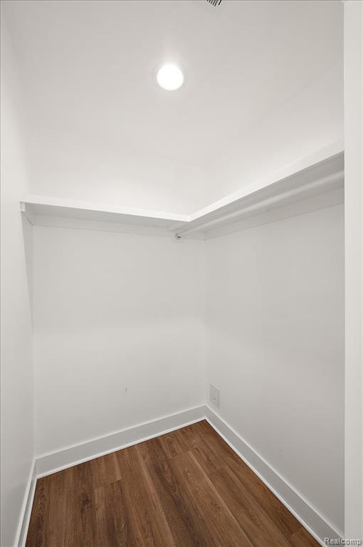 6165 Woodsdale Drive, Grand Blanc, MI 48439 — Photo 21