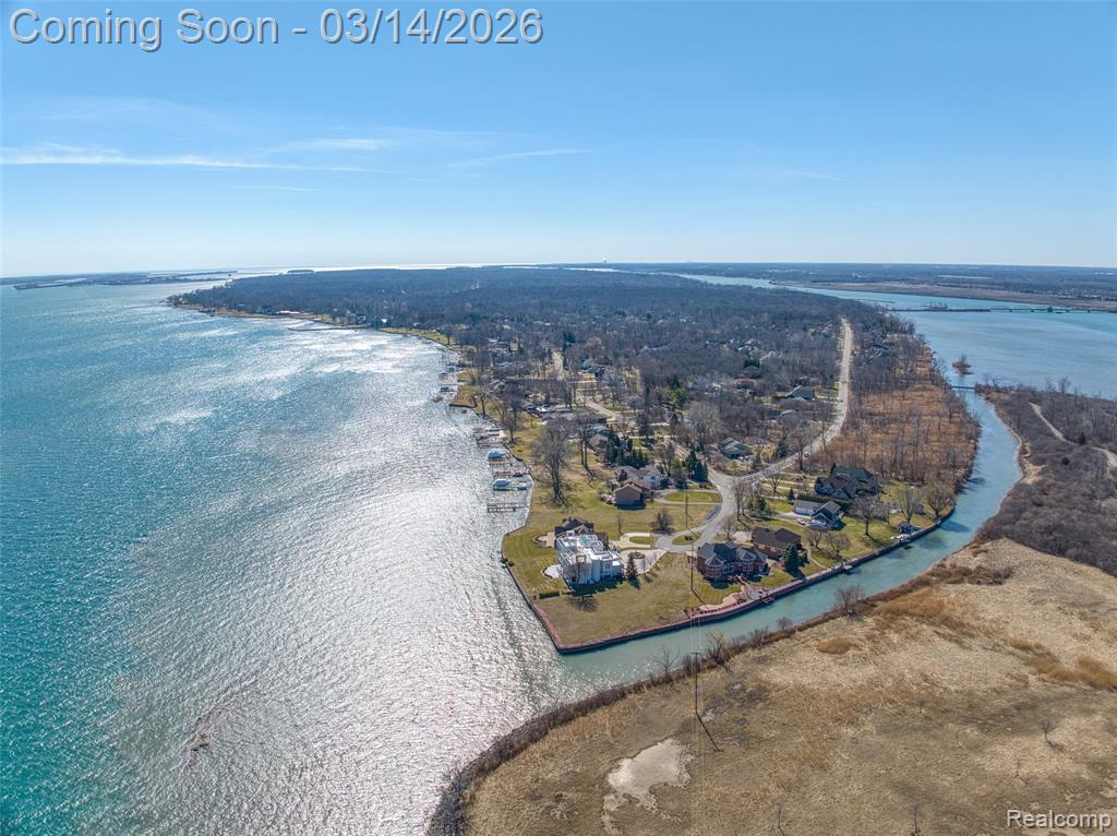 19580 Parke Lane, Grosse Ile, MI 48138 — Photo 61
