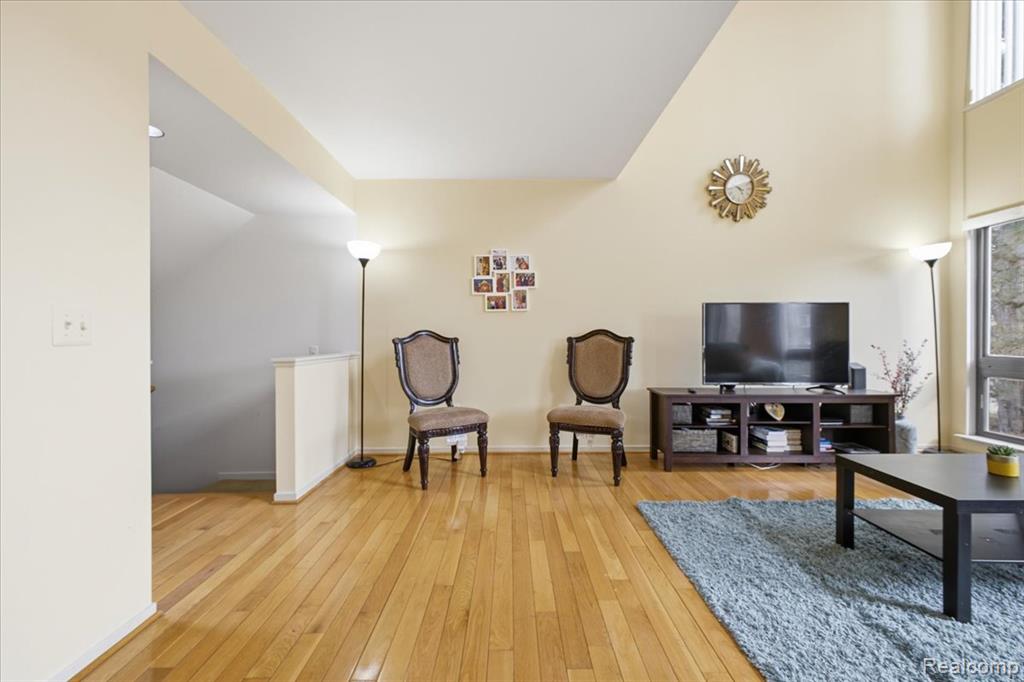 678 Highgate, Rochester Hills, MI 48307 — Photo 5