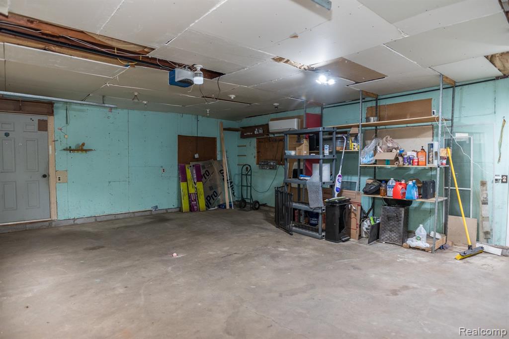 4216 Parker Road, Fort Gratiot, MI 48059 — Photo 8
