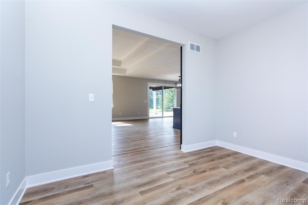2039 GREATER OAK Drive, Lapeer, MI 48446 — Photo 31
