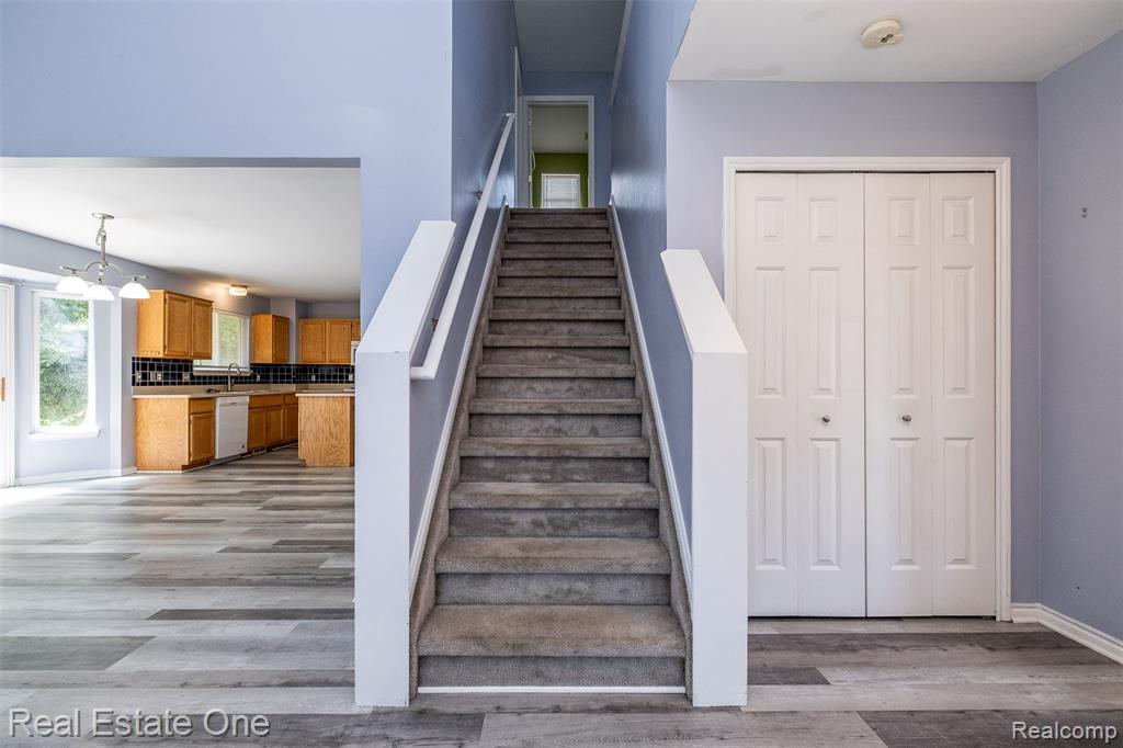 434 Converse Court, Lake Orion, MI 48362 — Photo 24