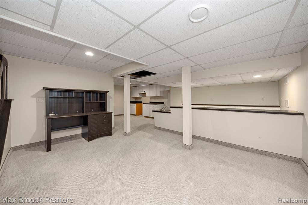 5547 MAPLE LEAF Court, West Bloomfield, MI — Photo 38