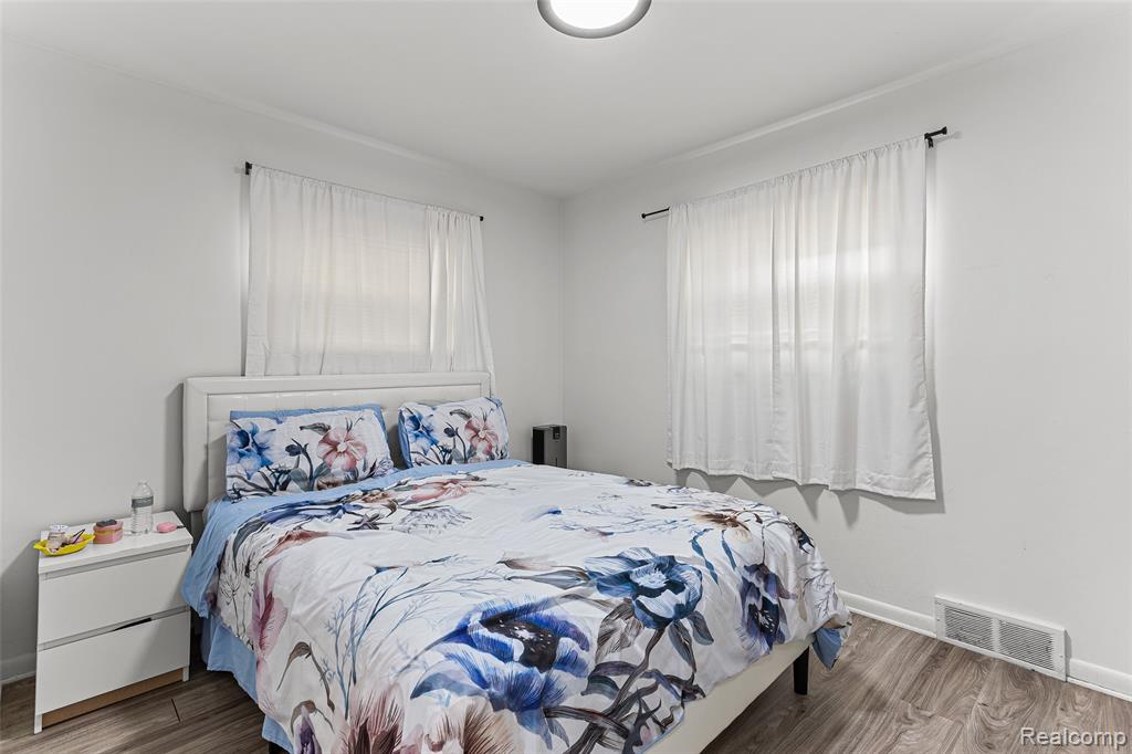 28466 Balmoral Street, Garden City, MI — Photo 12