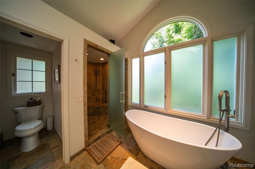 7422 Autumn Hill Drive, West Bloomfield, MI 48323 — Photo 28