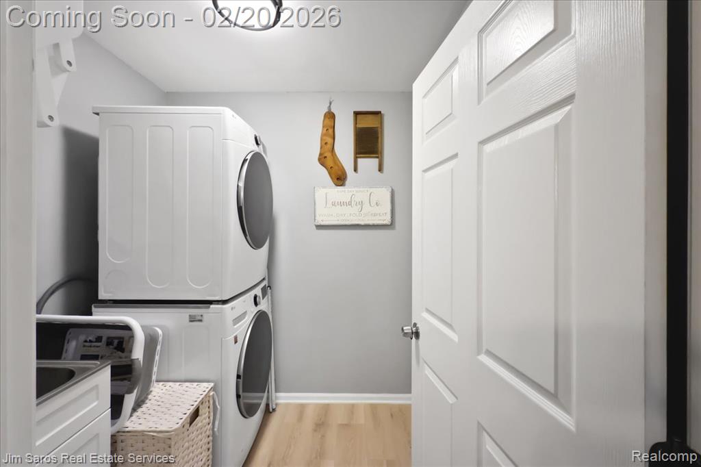 7 Canfield Circle, Dearborn Heights, MI 48127 — Photo 21