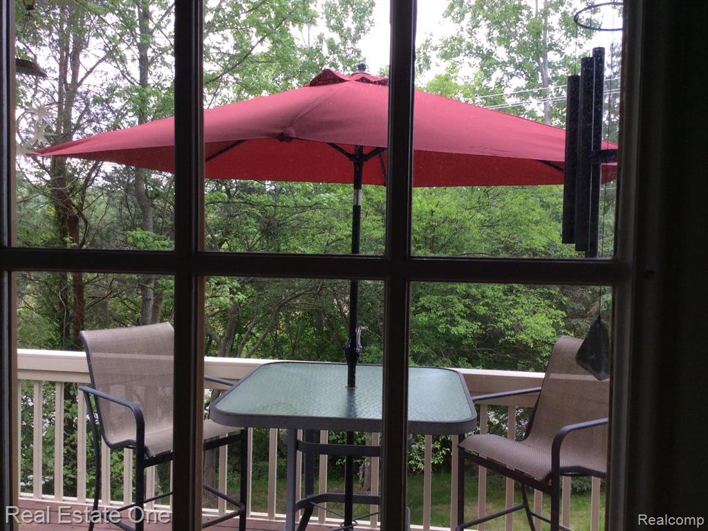 7733 CODDINGTON, 1, Clarkston, MI 48348 — Photo 35
