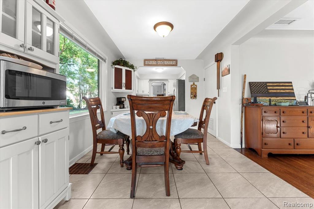 9036 Reeck Road, Allen Park, MI 48101 — Photo 9