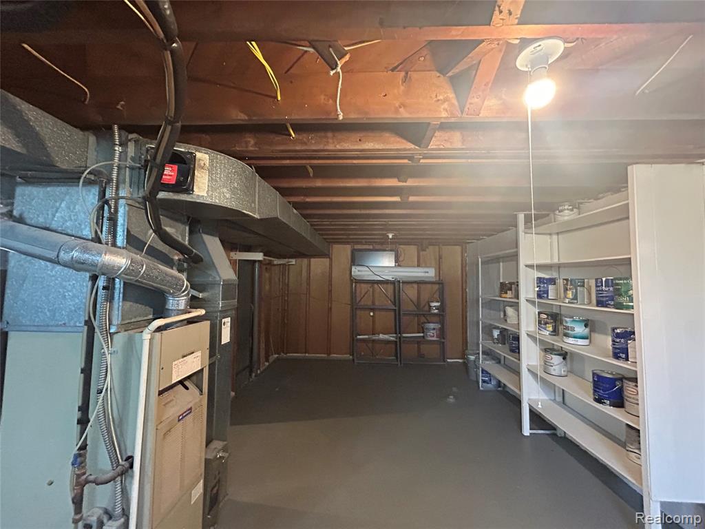 86 E Columbia Avenue, Pontiac, MI 48340 — Photo 13