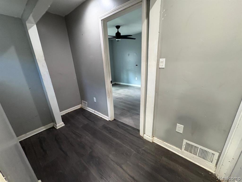 9965 ASBURY Park, Detroit, MI 48227 — Photo 12