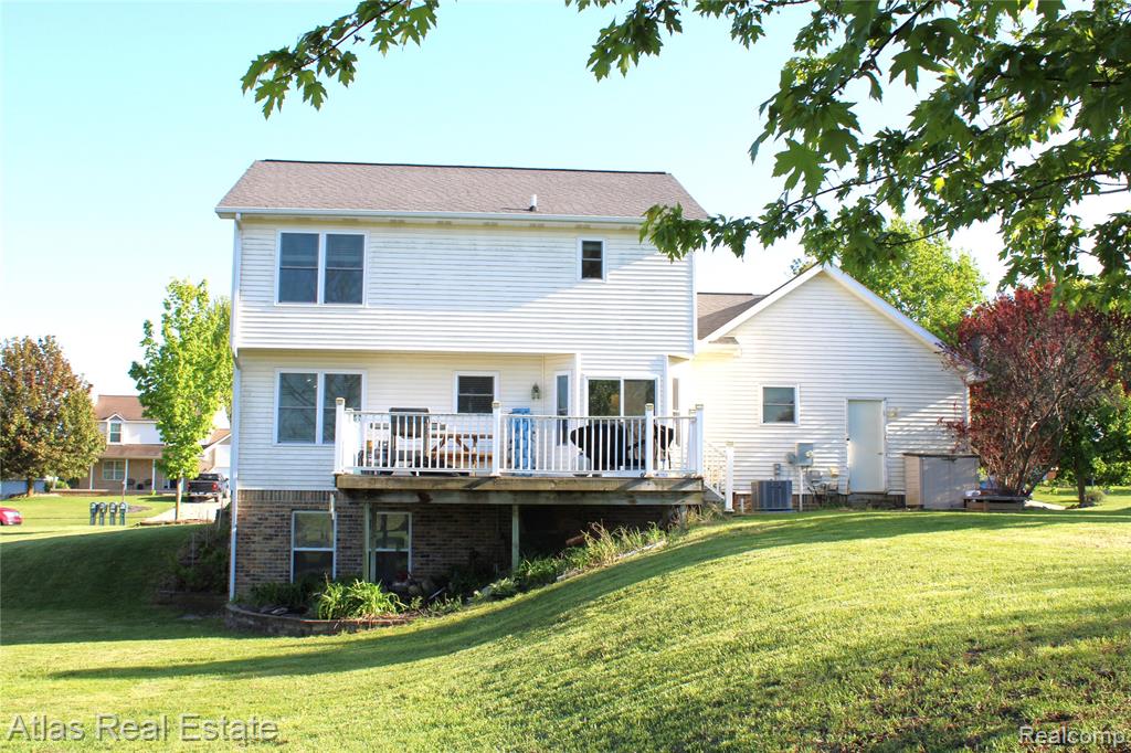 11193 Linda Kay, Goodrich Vlg, MI — Photo 8