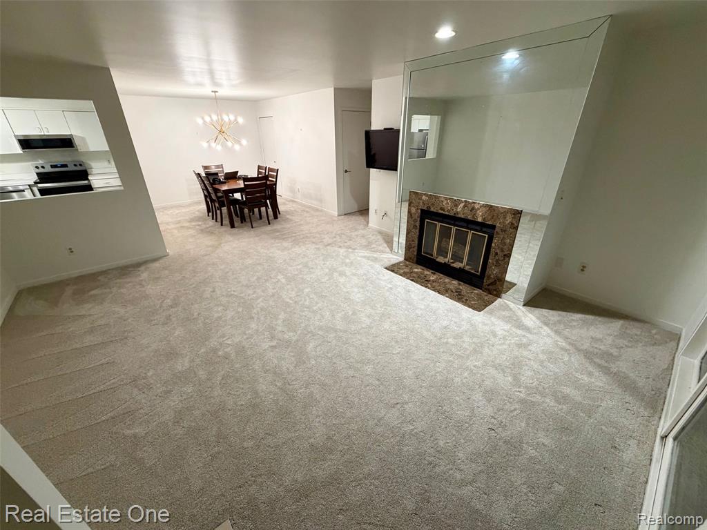 6687 Maple Lakes Drive, West Bloomfield, MI — Photo 3