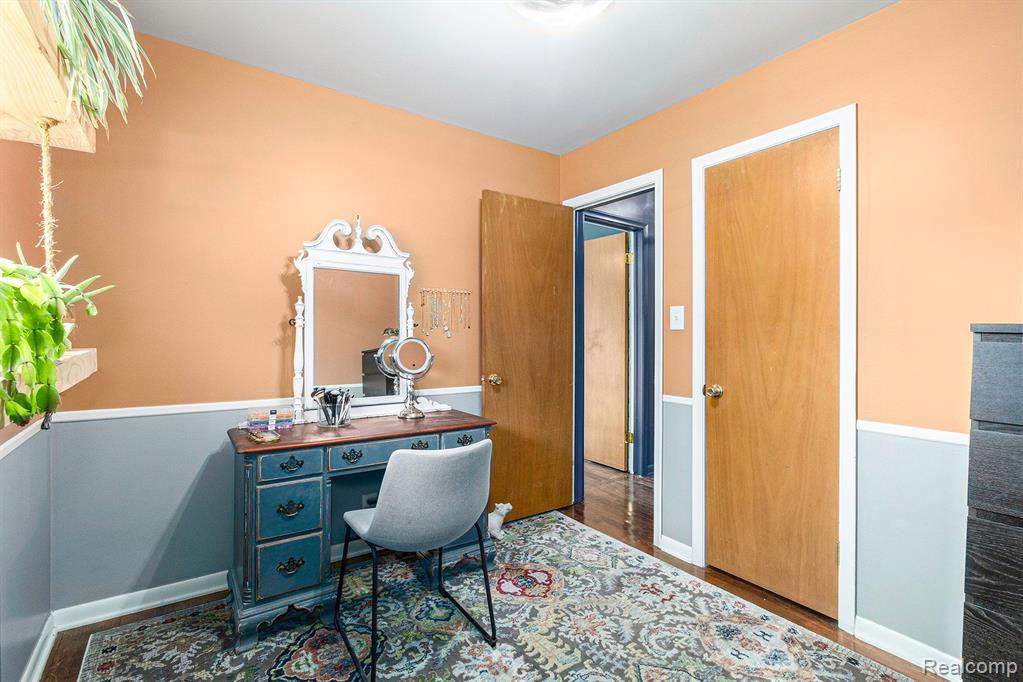 4230 BRISTOLWOOD Drive, Flint, MI 48507 — Photo 12