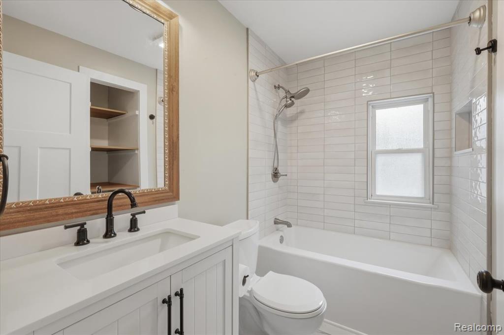 4035 Island Park Drive, Waterford, MI 48329 — Photo 19