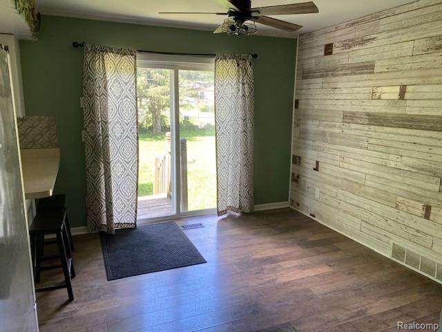 9523 Waite Drive, Fenton, MI 48430 — Photo 9