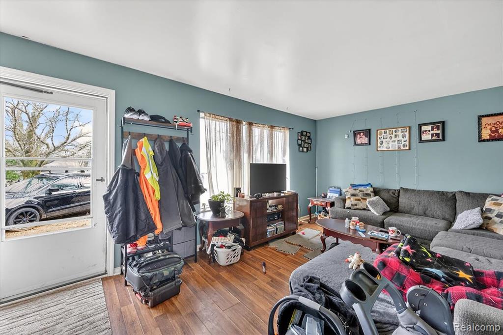 5772 Lawndale Street, North Branch, MI 48461 — Photo 4